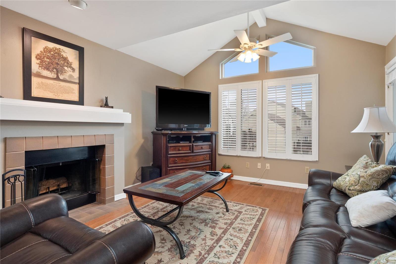 738 Ridgeview Cir Lane Ballwin, MO 63021 - Photo 6 of 30 Gallery Image 6
