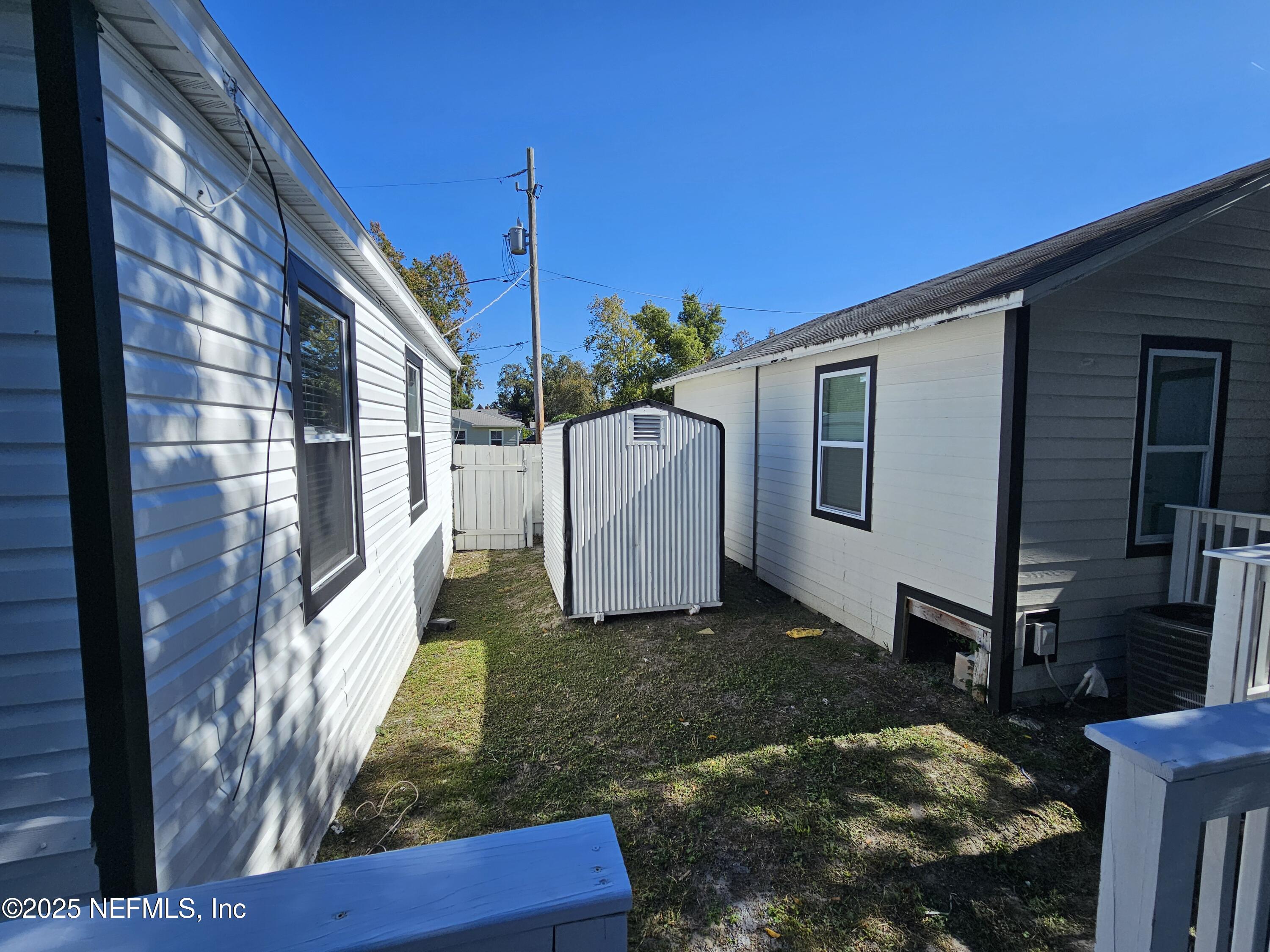 5202 Birkenhead Road Jacksonville, FL 32210 - Photo 32 of 42 Shed Between 2 houses