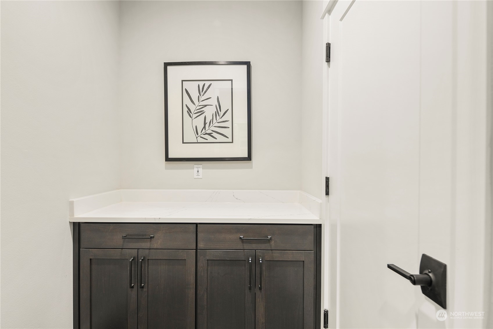 1302 197th Place Southeast Bothell, WA 98012 - Photo 14 of 35 a view of a hallway