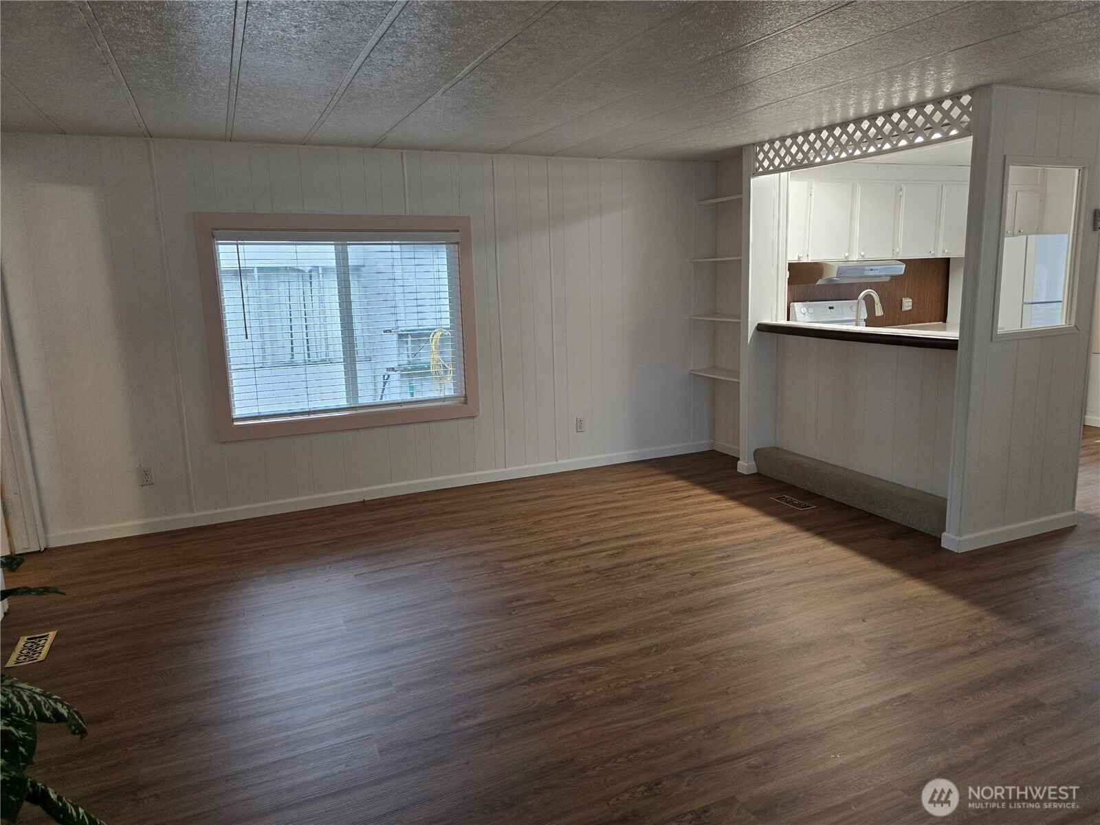 1014 West Smith Road, Unit 14 Bellingham, WA 98226 - Photo 3 of 15 Gallery Image 3