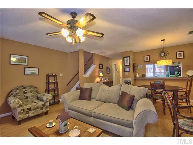 4648 Fawnbrook Circle Raleigh, NC 27612 - Photo 5 of 16 Gallery Image 5
