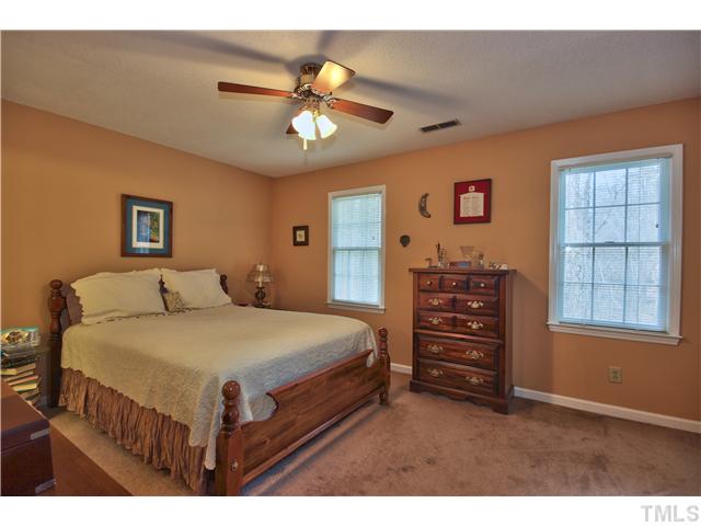 4648 Fawnbrook Circle Raleigh, NC 27612 - Photo 10 of 16 Gallery Image 10