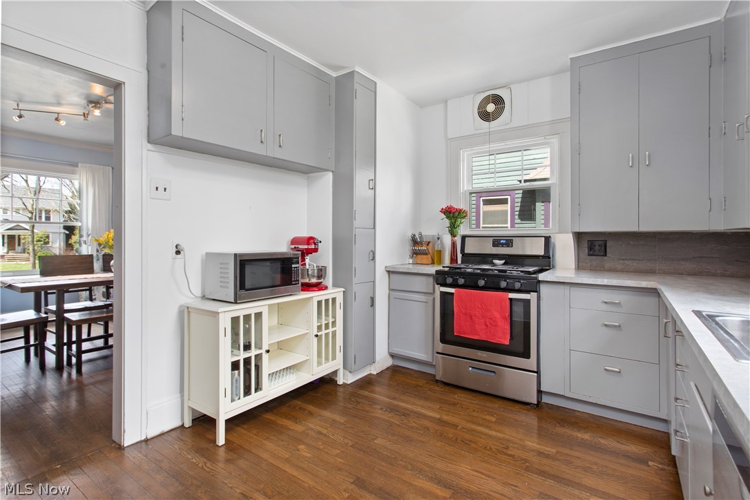 1633 Compton Road Cleveland Heights, OH 44118 - Photo 13 of 35 Kitchen
