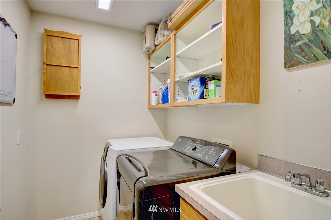 2507 Shannon Point Road Anacortes, WA 98221 - Photo 11 of 27 Gallery Image 11