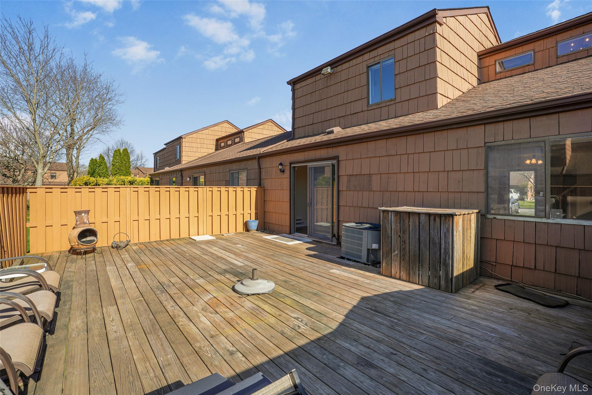 85 Rhett Drive Commack, NY 11725 - Photo 11 of 20