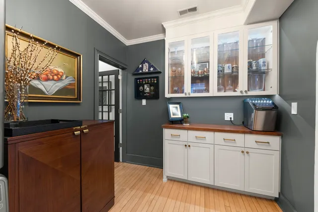 $1,200,000 | 578 Lee Street, Glen Ellyn, IL 60137