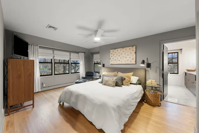 $1,200,000 | 578 Lee Street, Glen Ellyn, IL 60137