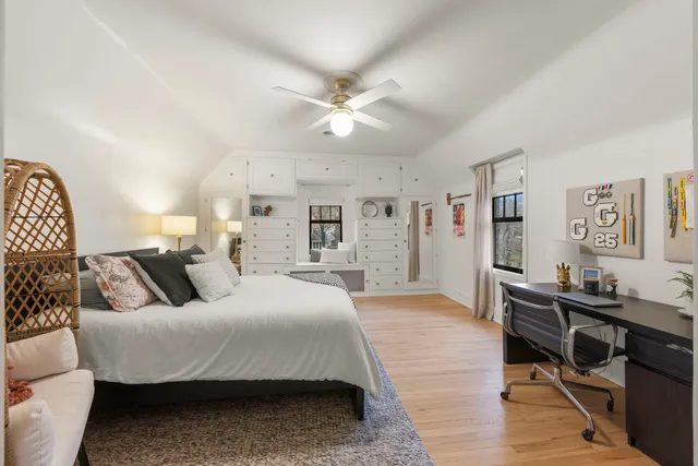 $1,200,000 | 578 Lee Street, Glen Ellyn, IL 60137