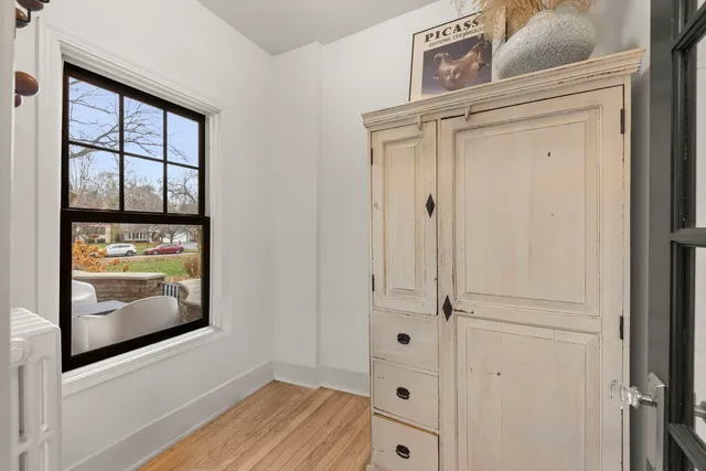 $1,200,000 | 578 Lee Street, Glen Ellyn, IL 60137