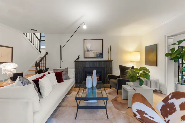 $1,200,000 | 578 Lee Street, Glen Ellyn, IL 60137