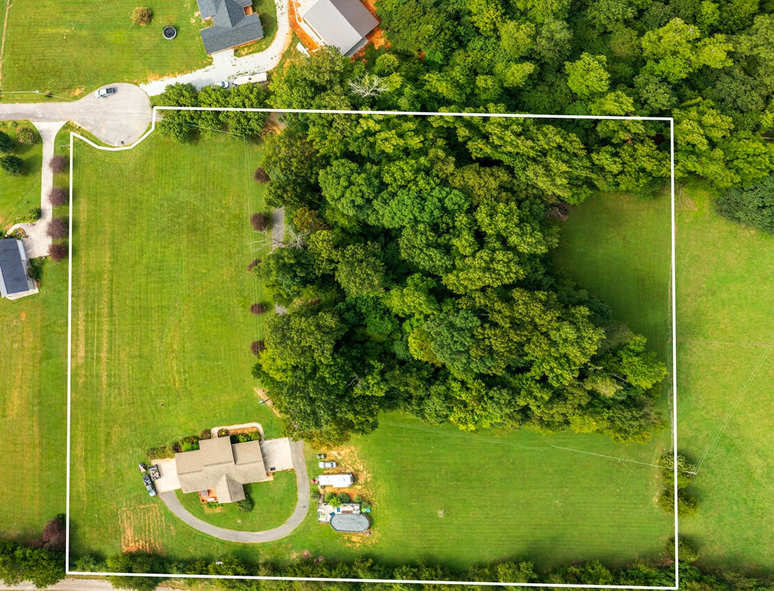 544 Snodderly Road New Market, TN 37820 - Photo 3 of 30 Gallery Image 3