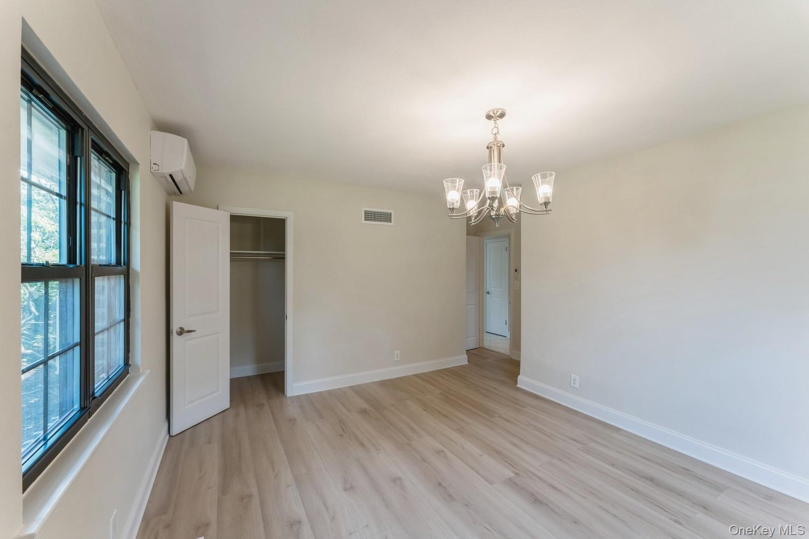 2 Foxwood Road Kings Point, NY 11024 - Photo 15 of 19