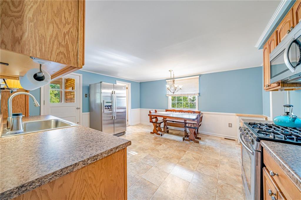 206 Tilford Road Pittsburgh, PA 15235 - Photo 16 of 40 Gallery Image 16