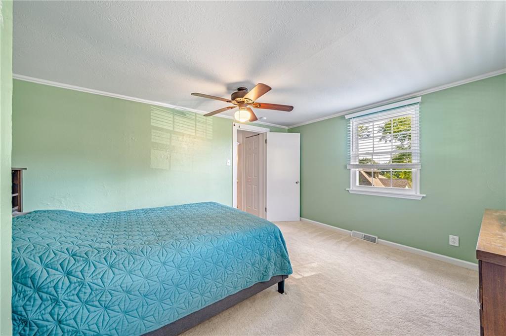 206 Tilford Road Pittsburgh, PA 15235 - Photo 22 of 40 Gallery Image 22