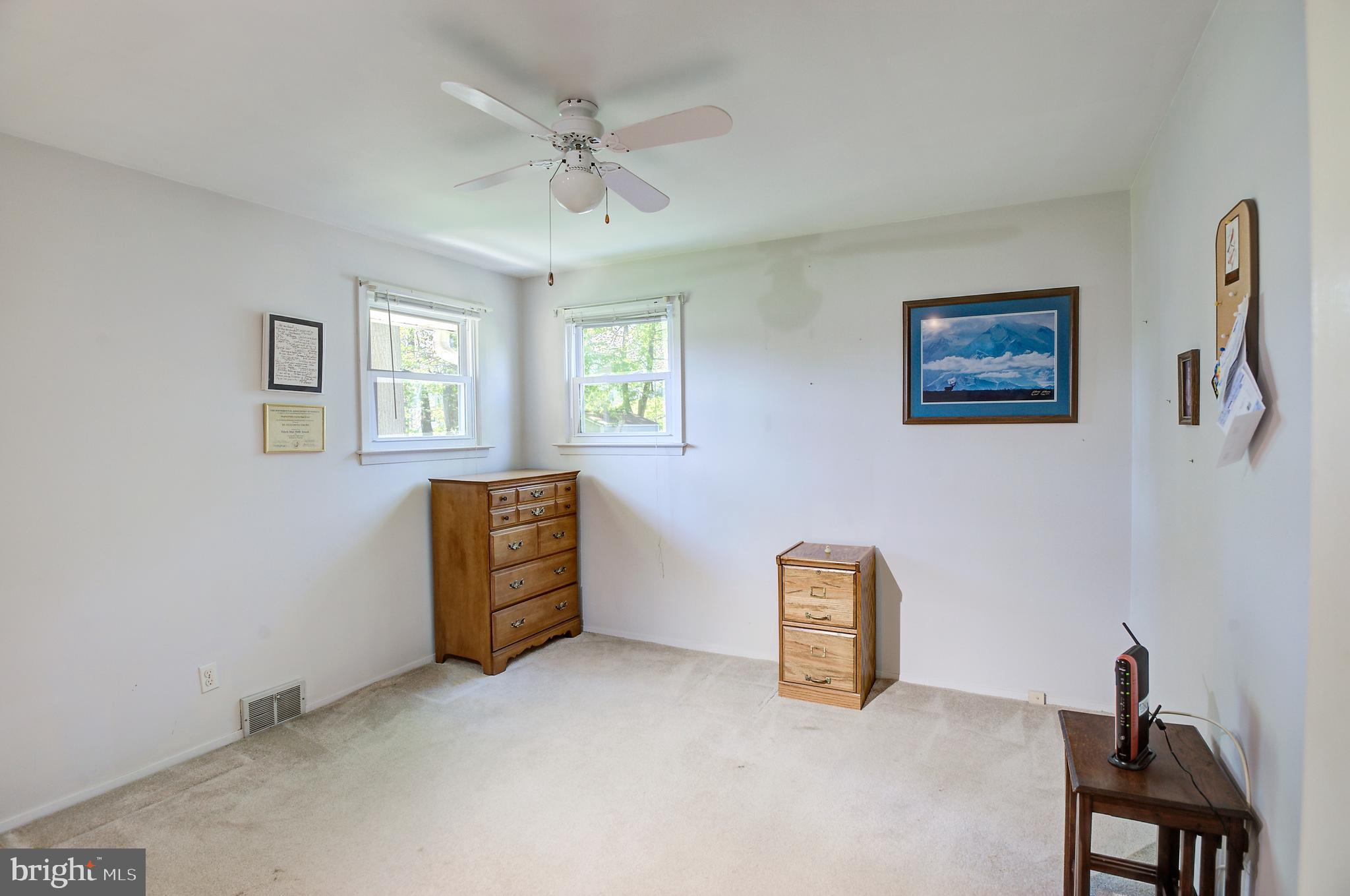 21 Whitman Road Trenton, NJ 08619 - Photo 20 of 30 Bedroom 3