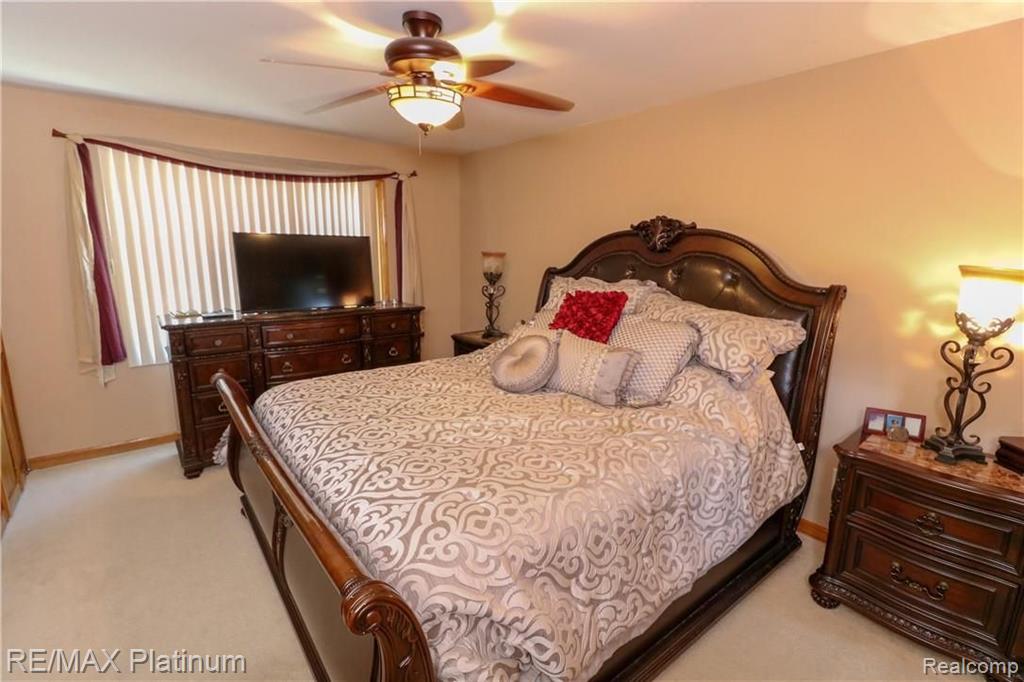 41890 Ridge Road East Novi, MI 48375 - Photo 18 of 27