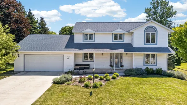 $449,900 | 4577 Hunters Glen Drive, Sheboygan, WI 53083