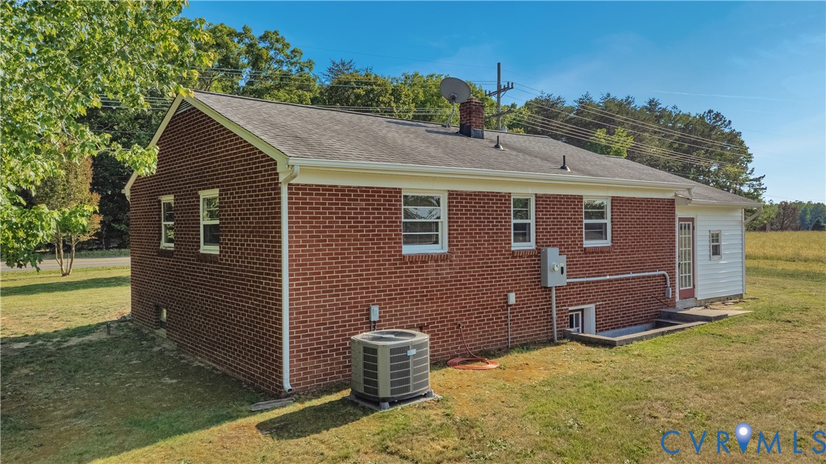 712 Fredericks Hall Road Bumpass, VA 23024 - Photo 37 of 46