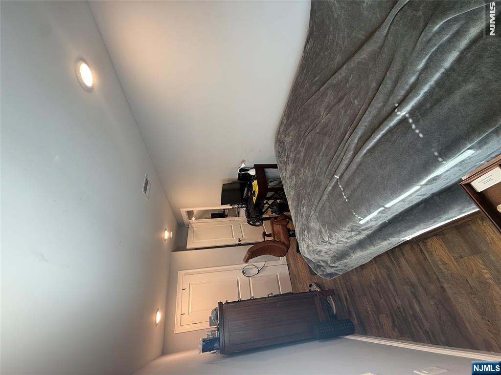 32 6th Street Wood-Ridge, NJ 07075 - Photo 9 of 29 Gallery Image 9