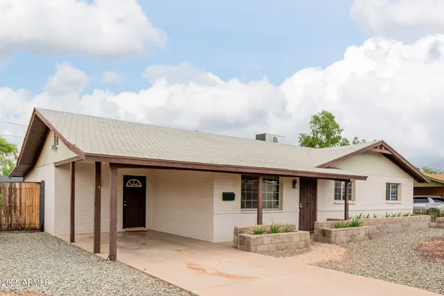 $449,900 | 919 West Parkway Boulevard, Tempe, AZ 85281