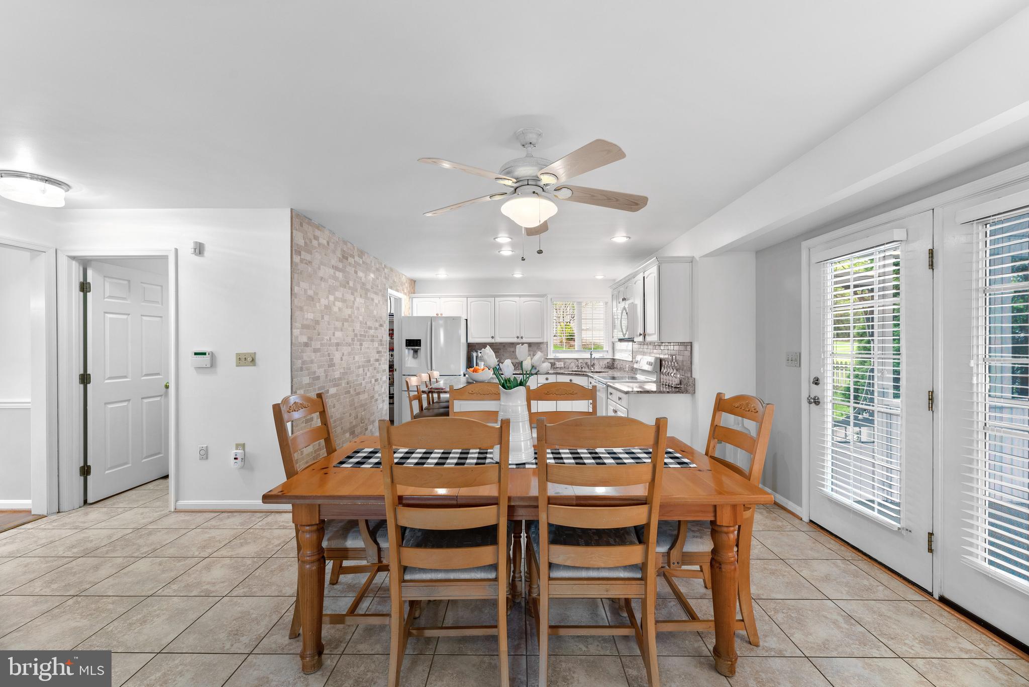 1224 Emmaus Road Woodbine, MD 21797 - Photo 12 of 59 Kitchen/Breakfast Area