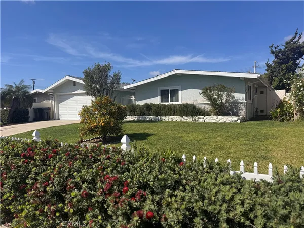 $900,000 | 9771 Clearbrook Lane, Anaheim, CA 92804