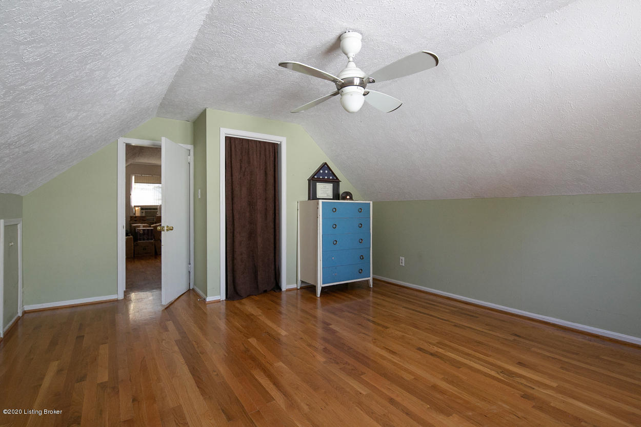 3014 Hendon Road Louisville, KY 40220 - Photo 17 of 26 30