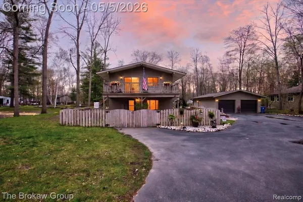 $359,900 | 3596 East Jane Drive, Midland, MI 48642