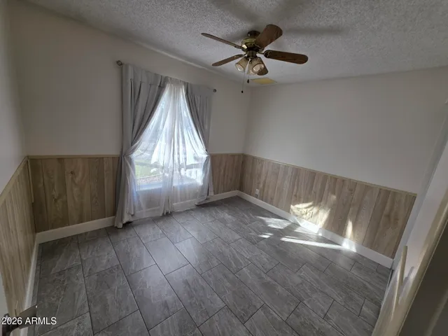 $2,295 | 610 West Frito Avenue, Mesa, AZ 85210