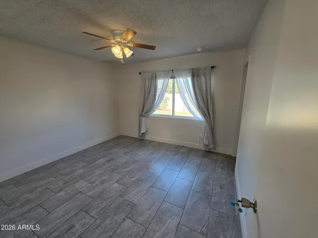 $2,295 | 610 West Frito Avenue, Mesa, AZ 85210