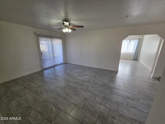 $2,295 | 610 West Frito Avenue, Mesa, AZ 85210