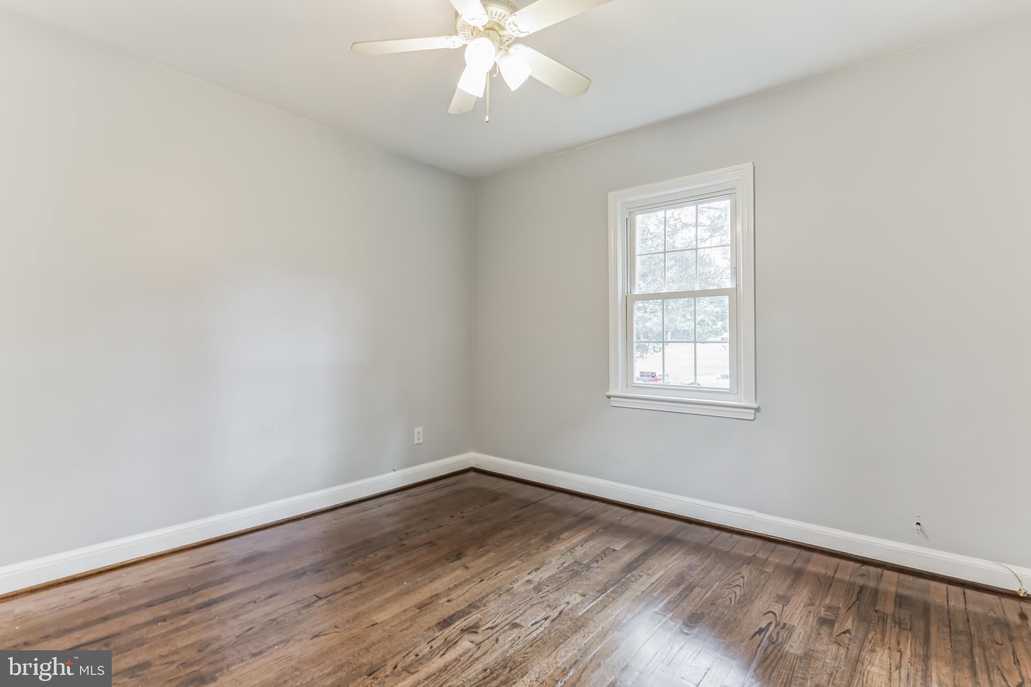 6809 Dodge Lane Temple Hills, MD 20748 - Photo 18 of 47 Main level Bedroom (2)
