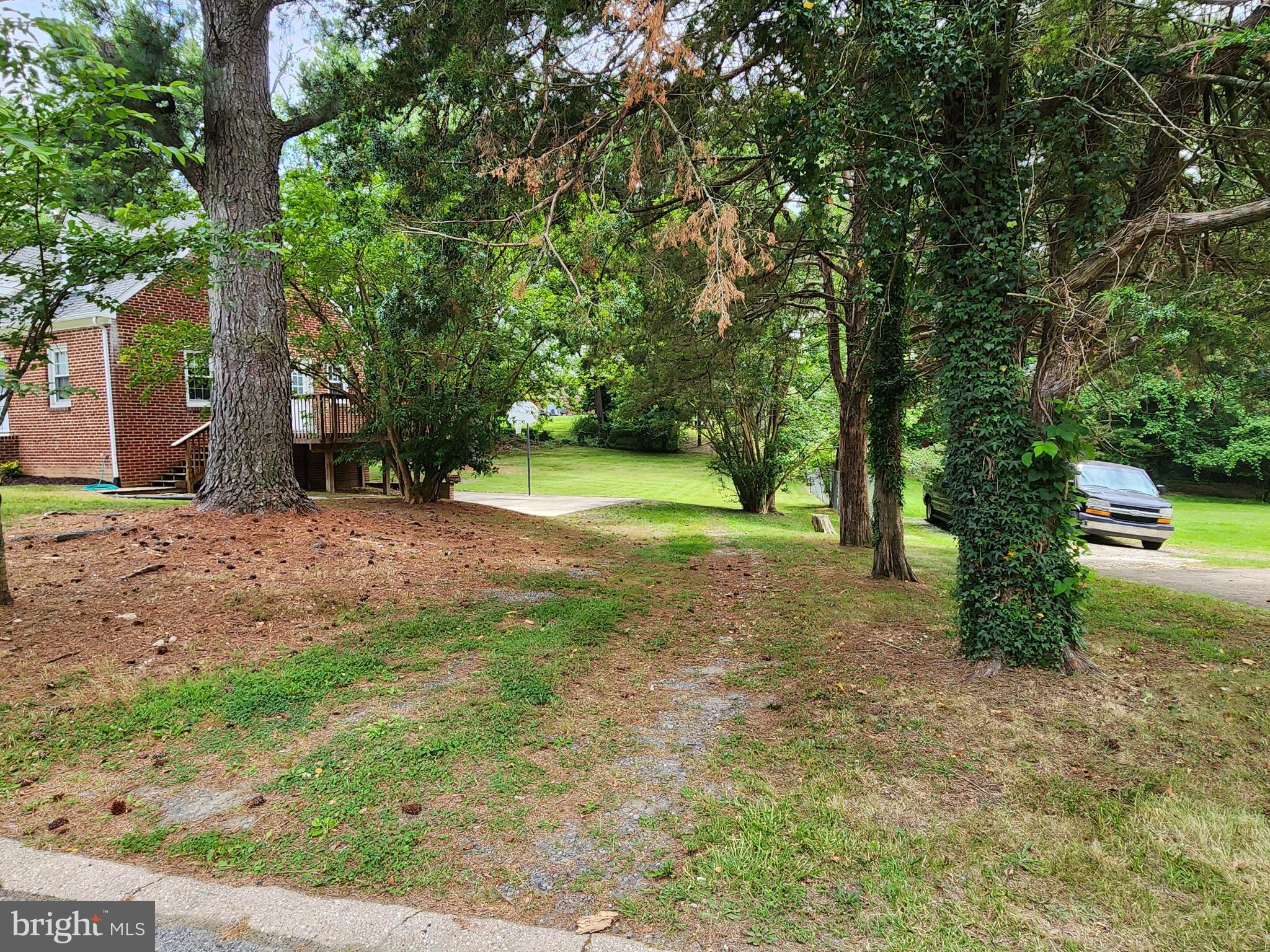 6809 Dodge Lane Temple Hills, MD 20748 - Photo 34 of 47 Private Driveway