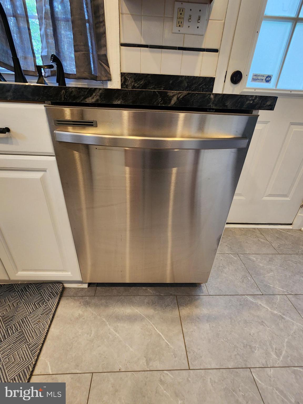 6809 Dodge Lane Temple Hills, MD 20748 - Photo 41 of 47 NEW-Samsung Dishwasher