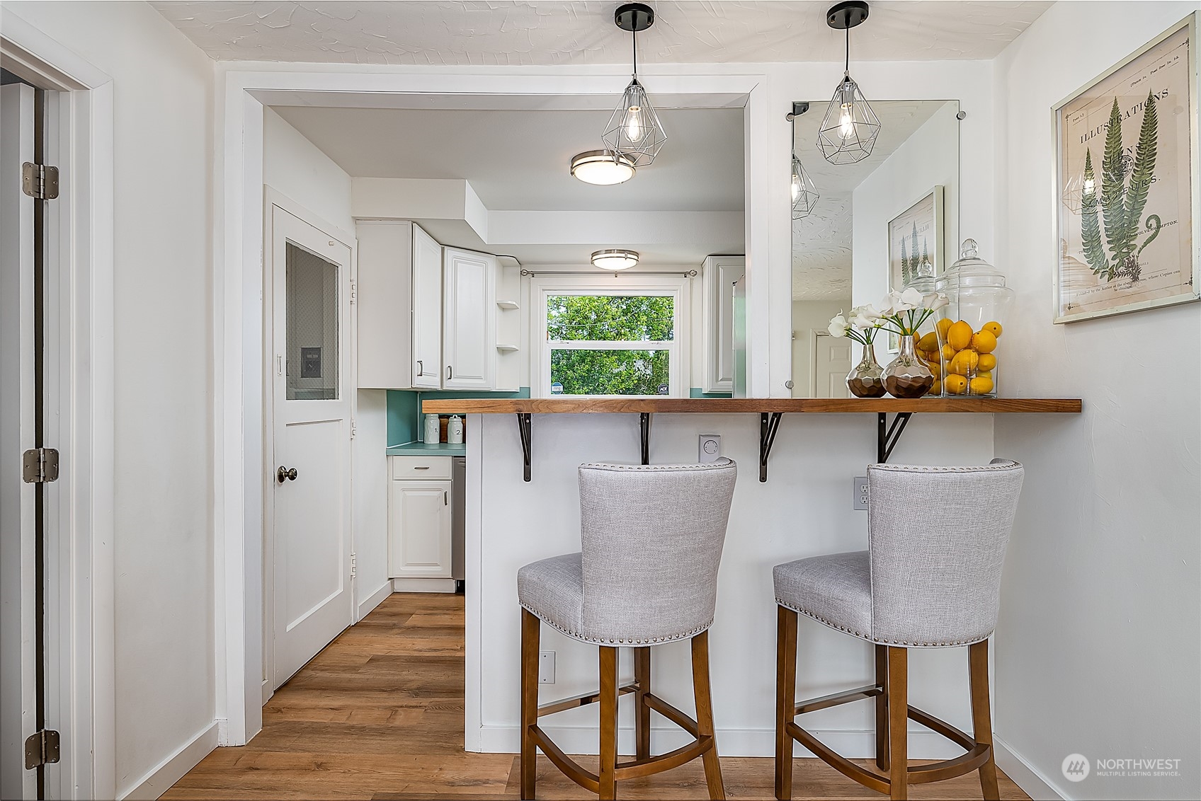 3010 Southwest Roxbury Street Seattle, WA 98126 - Photo 6 of 20 Gallery Image 6