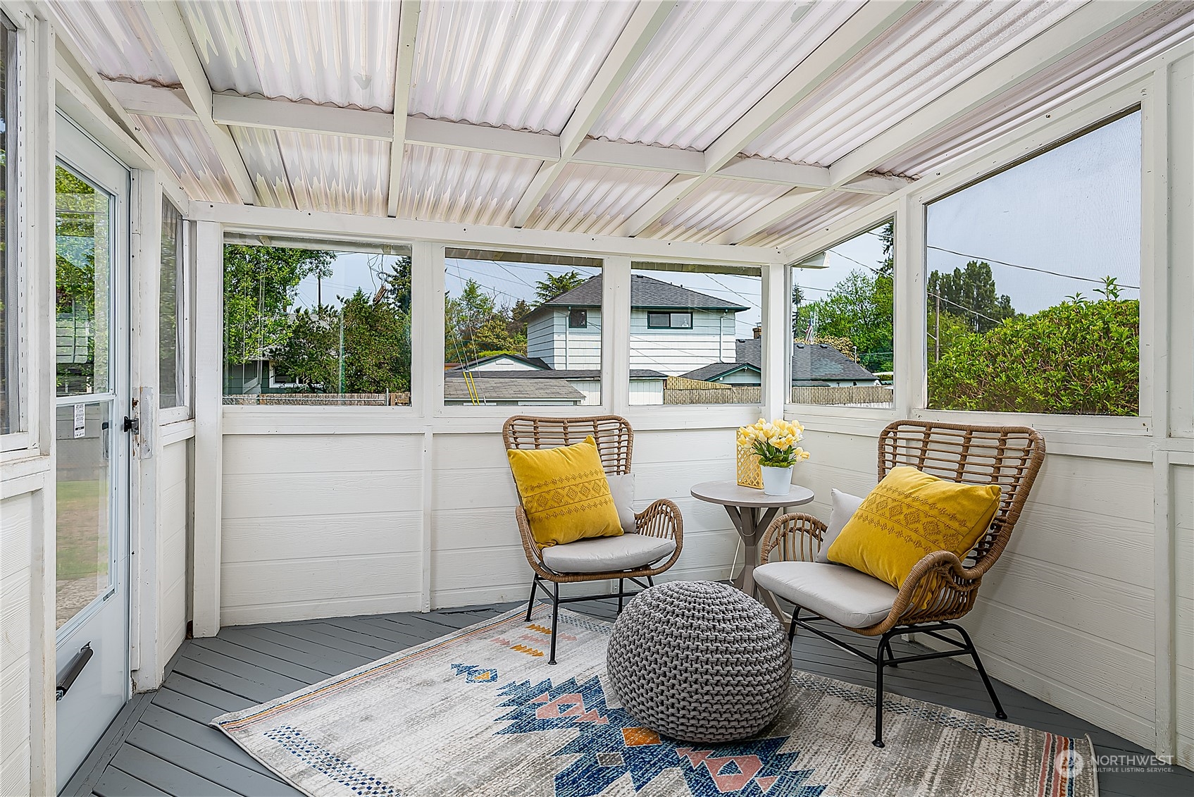 3010 Southwest Roxbury Street Seattle, WA 98126 - Photo 10 of 20 Gallery Image 10