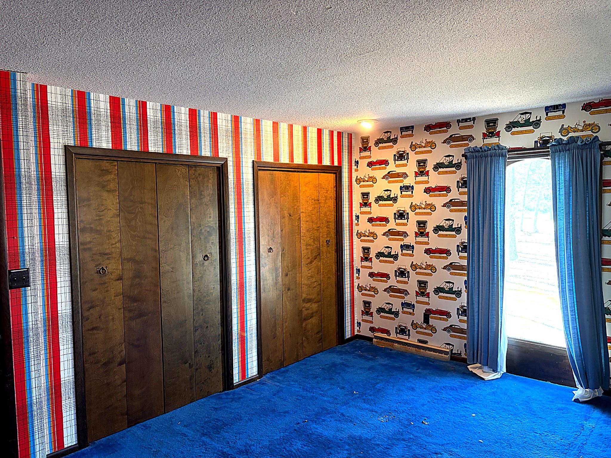 1590 East Elmer Road Vineland, NJ 08361 - Photo 18 of 25 a view of a hallway with wooden floor and closet