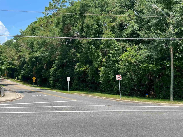 $215,000 | 4406 Crawfordville Road, Tallahassee, FL 32305