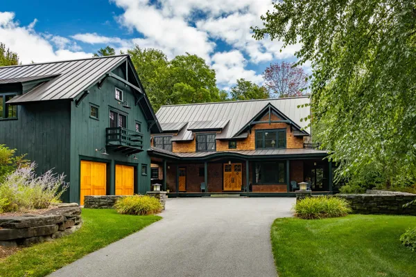 $2,495,000 | 422 Shagbark Drive, Williston, VT 05495