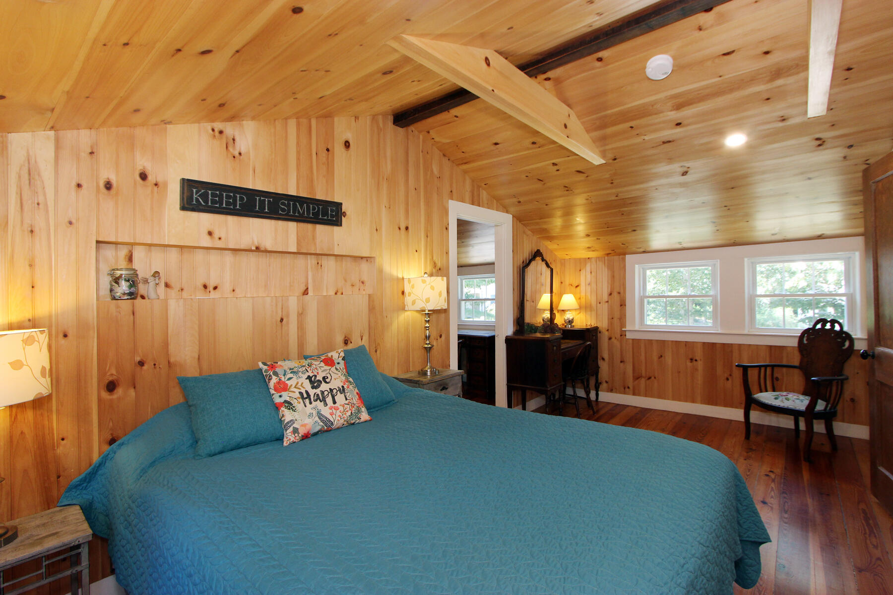 29 Pond Road Orleans, MA 02653 - Photo 23 of 41 a bed room with a bed and a chair