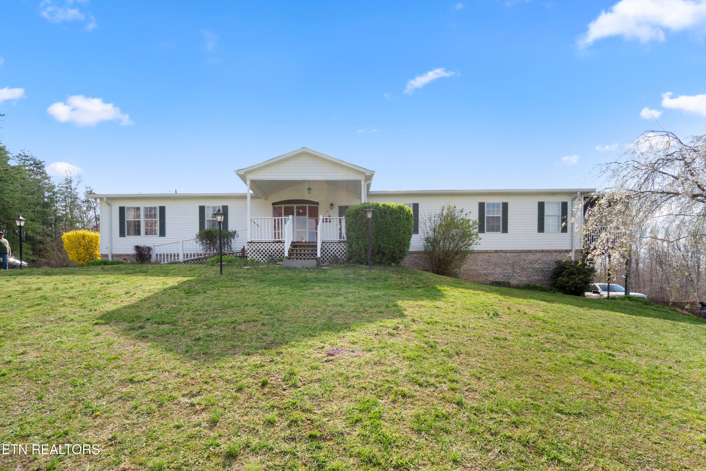 2142 Brewer Rd-91