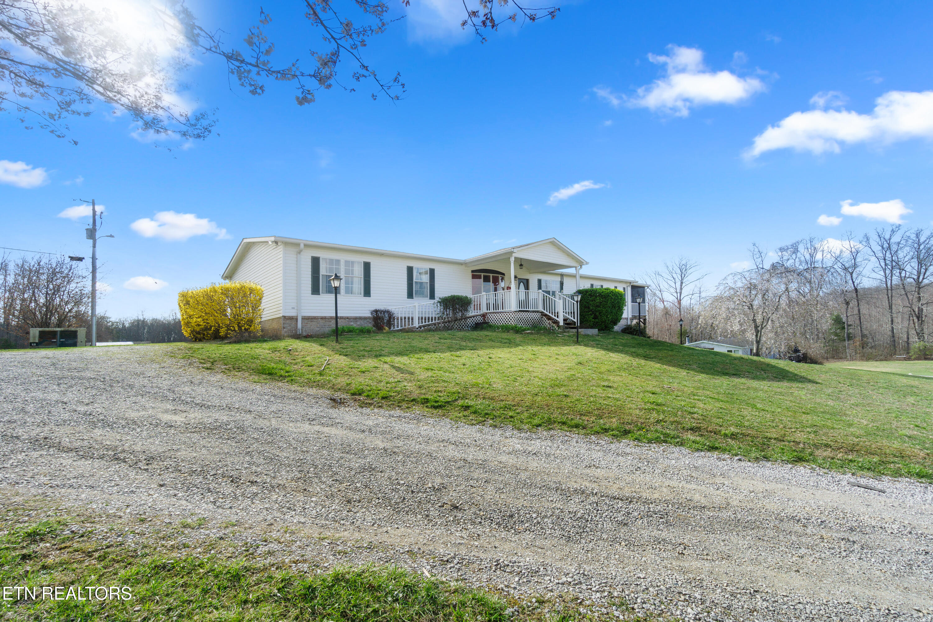 2142 Brewer Rd-85