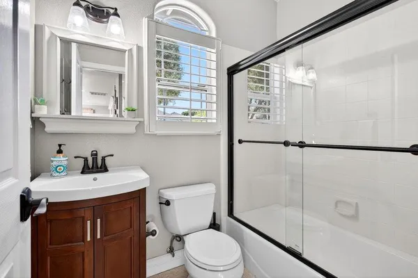 $1,199,000 | 160 Dan Drive, Hollister, CA 95023