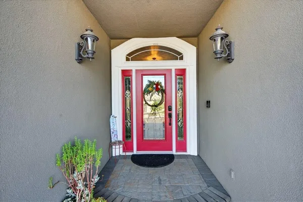 a view of entryway door
