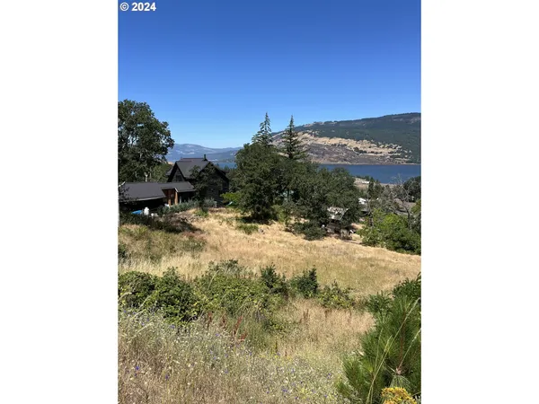 a view of a bathroom