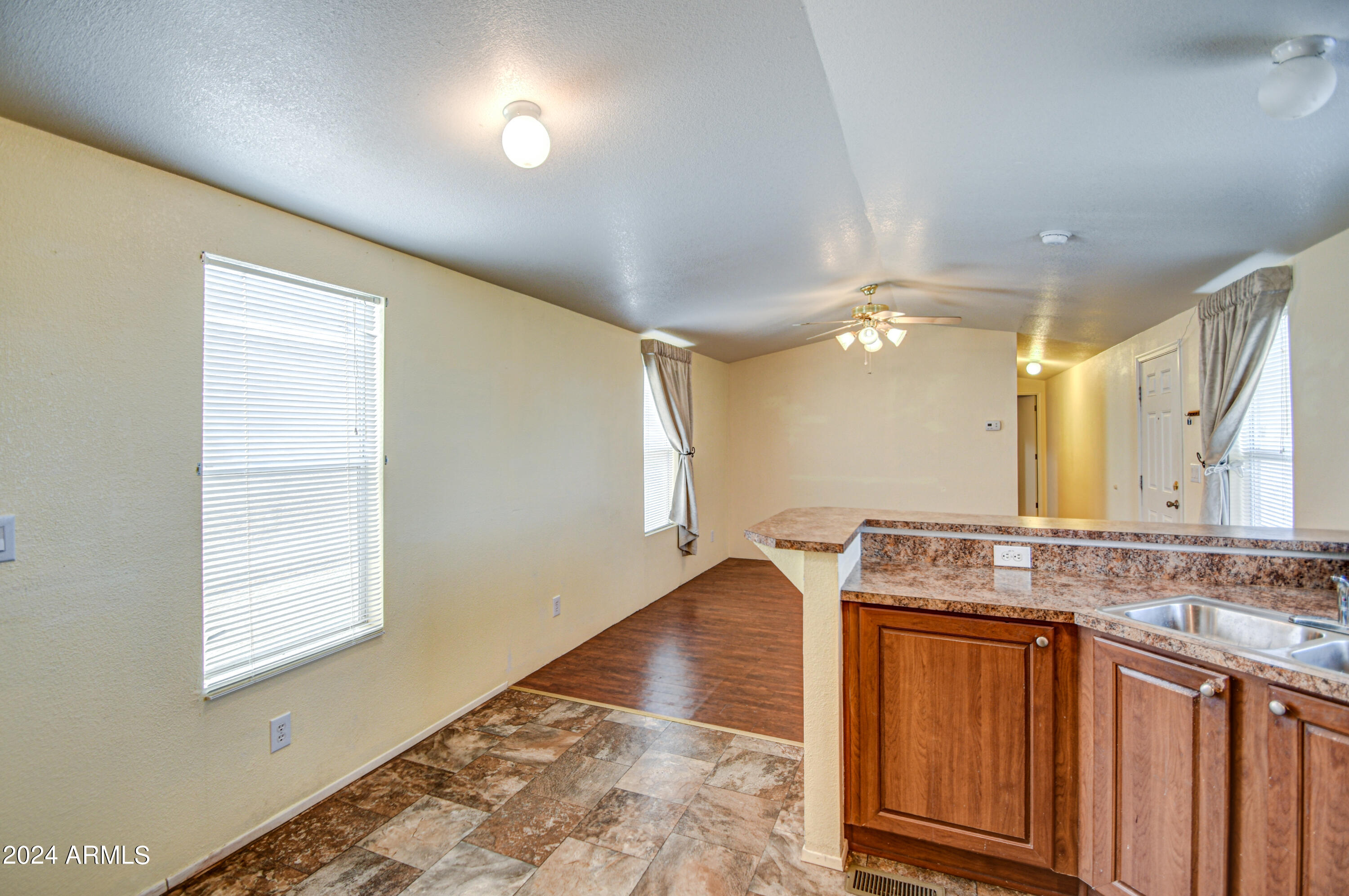 4205 North Hudson Road Coolidge, AZ 85128 - Photo 17 of 30 Kitchen 6