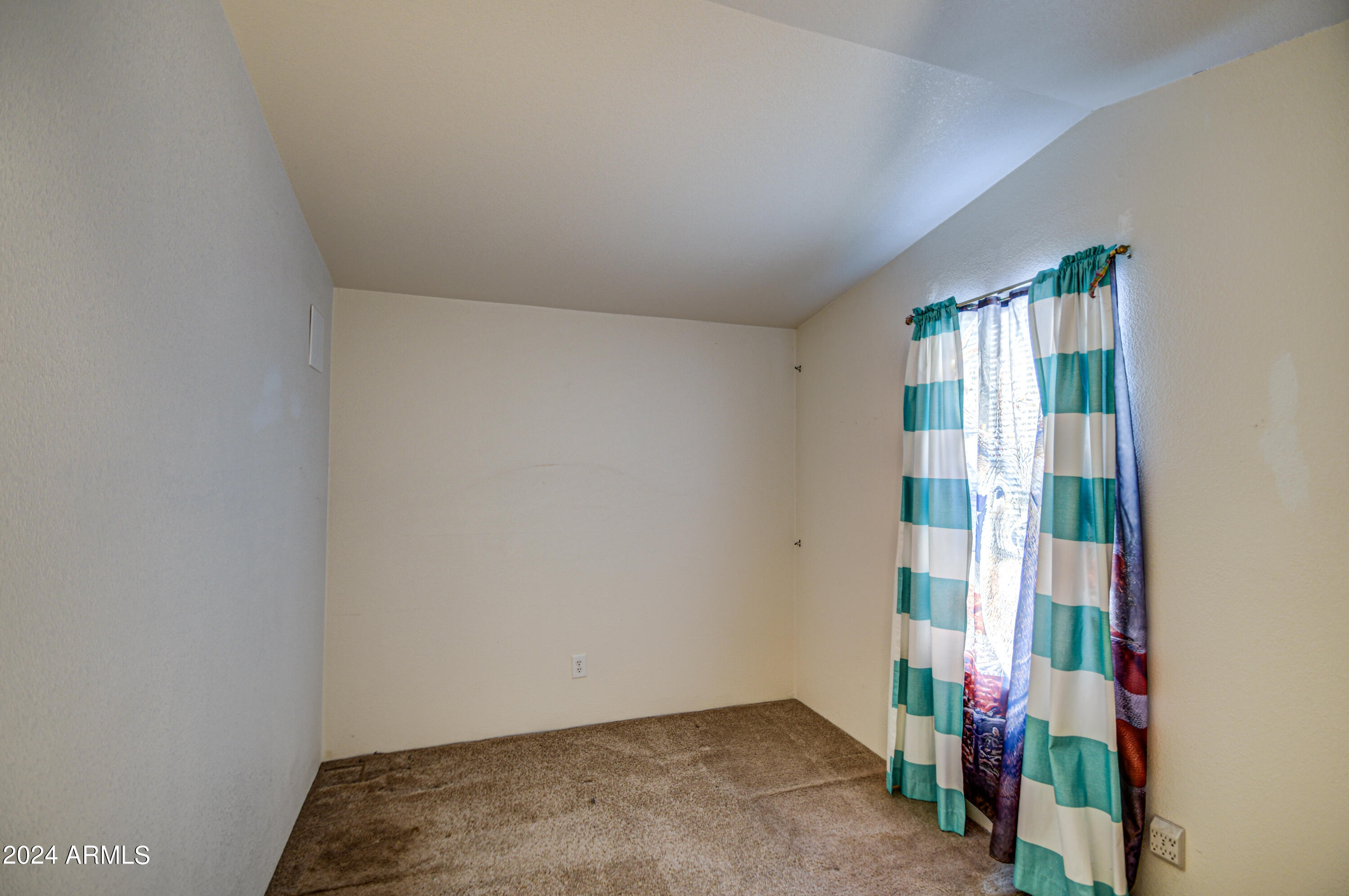 4205 North Hudson Road Coolidge, AZ 85128 - Photo 10 of 30 Bedroom 3-pic 1