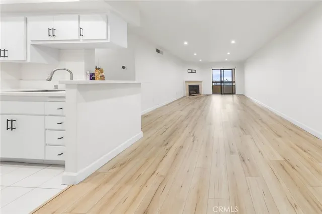 $2,800 | 424 Oak Street, Unit 324, Glendale, CA 91204