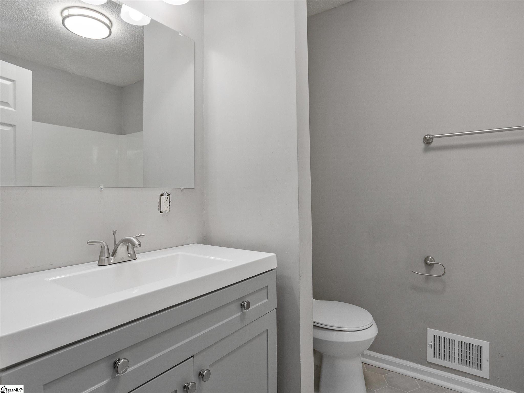 232 State Rd S-42-9747 Spartanburg, SC 29307 - Photo 21 of 30 Gallery Image 21