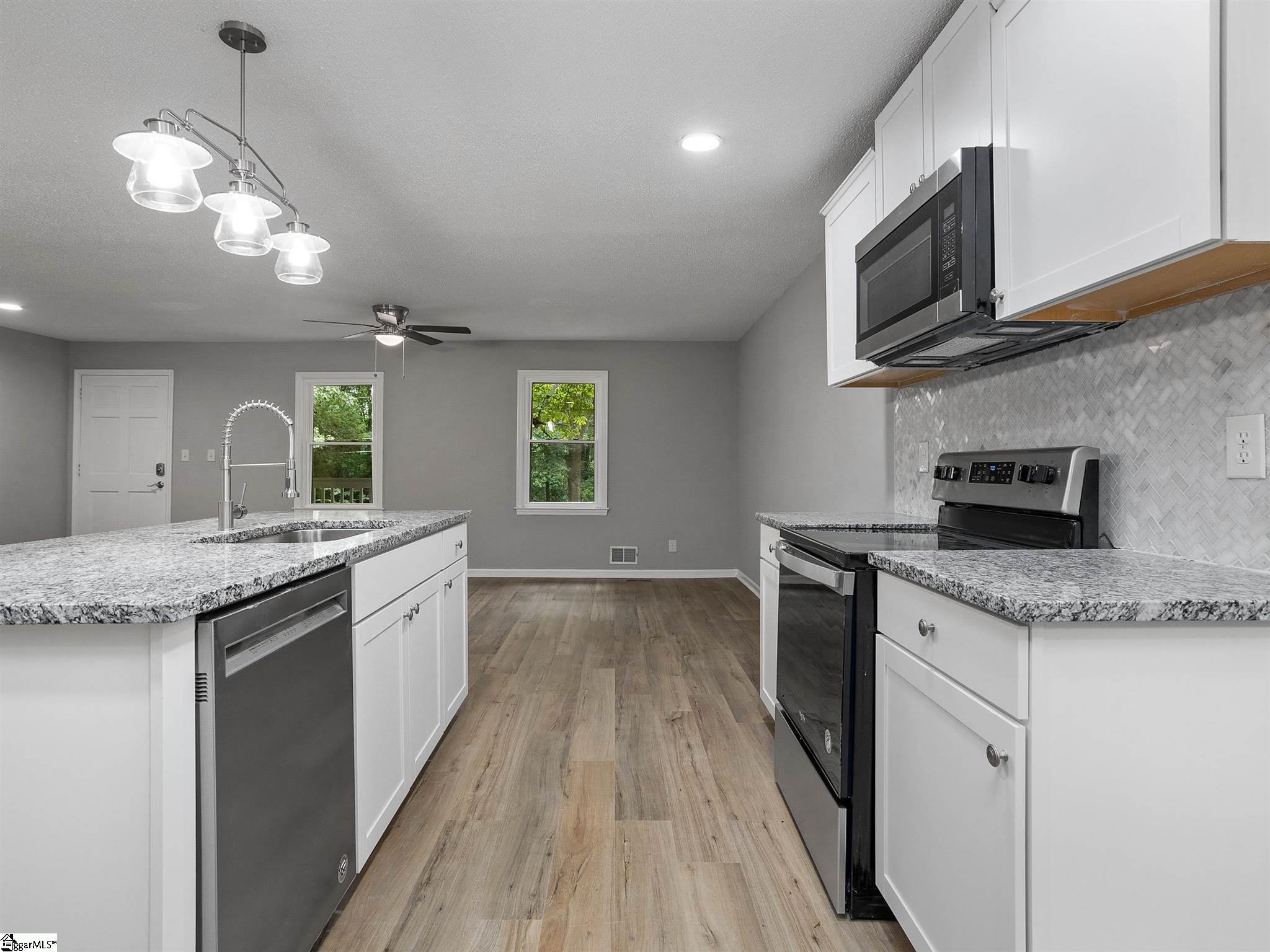 232 State Rd S-42-9747 Spartanburg, SC 29307 - Photo 9 of 30 Gallery Image 9